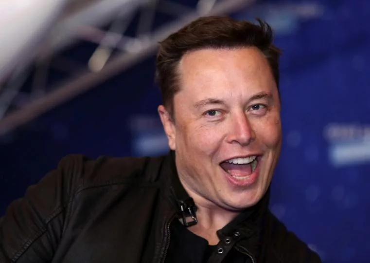 Tesla сохранила объём биткоинов, но зафиксировала убыток в $173 млн