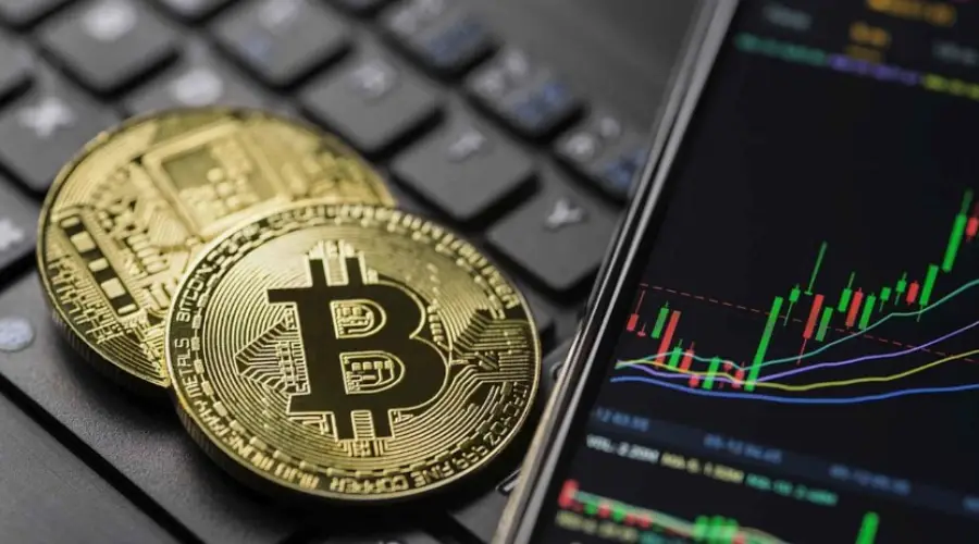 Биткоин на пороге ключевой зоны: анализ CryptoQuant