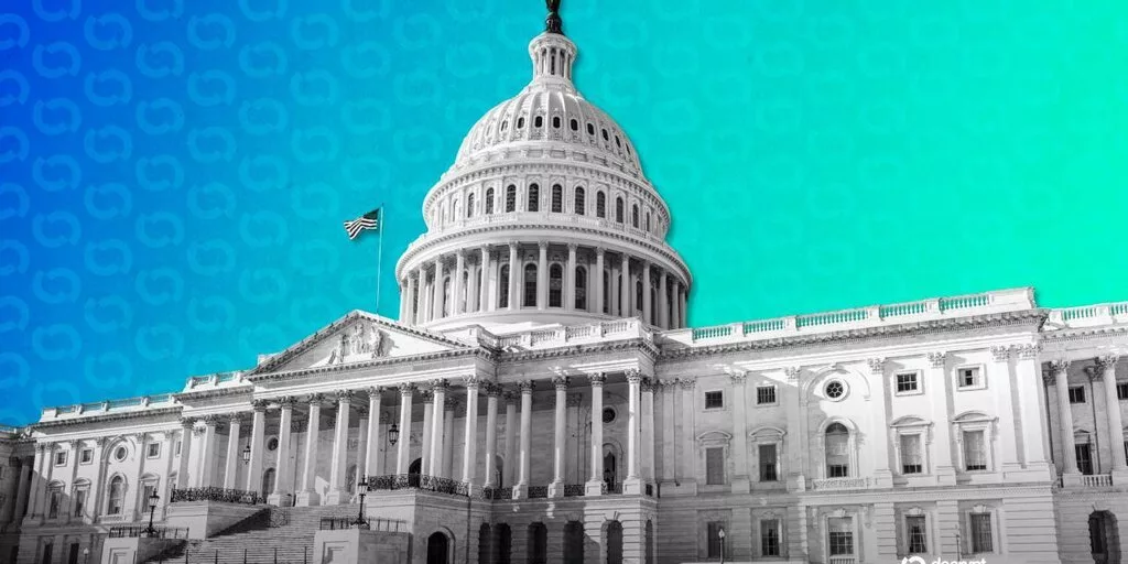 Минтруд США запустил портал для обучения ИИ: что это значит для российского рынка труда