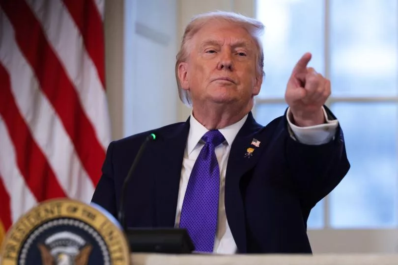Падение TRUMP на 5%: смартфон Трампа оказался перелицованным HTC