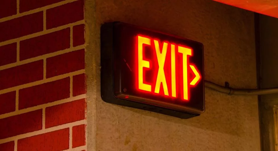 Отток $4,4 млрд из ETF на BTC, ETH, SOL и XRP за 13 сессий: выжил только HYPE