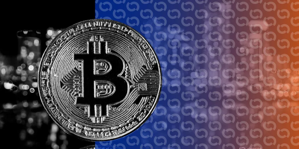 Ликвидации шортов на $540 млн: биткоин отыграл $63 000 за выходные
