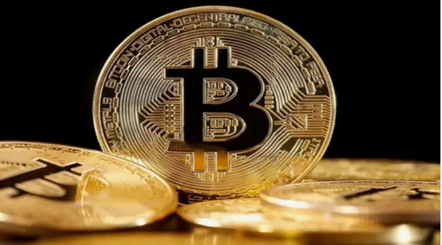 Биткоины «спящих» кошельков потекли на биржи: что это значит для рынка