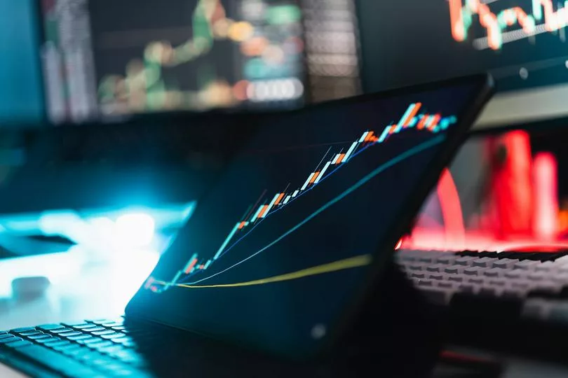 Отток из биткоин-ETF: не SpaceX, а арбитражные сделки на $2,5 млрд